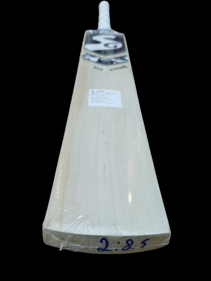 SG KLR XTREME CRICKET BAT - Image 2