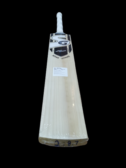 SG ROAR ULTIMATE CRICKET BAT - Image 4